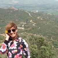 to wake up to birds chirping and watch the sea from the balcony